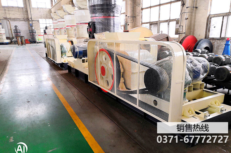 哪里有雙輥破碎機(jī)？雙輥破碎機(jī)多少錢？XPZ200*150雙 …