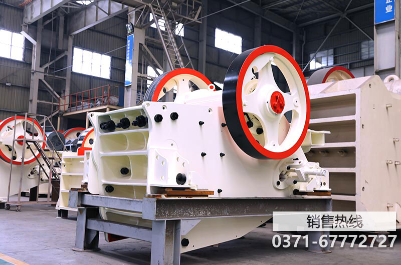 顎式破碎機(jī)產(chǎn)量不僅跟設(shè)備本身有關(guān)系，周圍環(huán)境更是不可或缺的因素