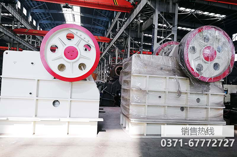 250*750青石顎式破碎機的采購價是多少錢一臺，有現(xiàn)貨嗎