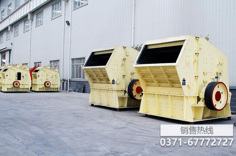 國內(nèi)單缸液壓圓錐破對比國外的有何區(qū)別？破碎機(jī)