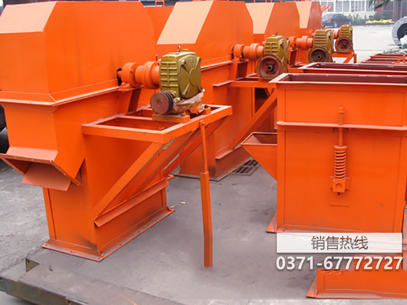 重型工業(yè)斗式提升機(jī)